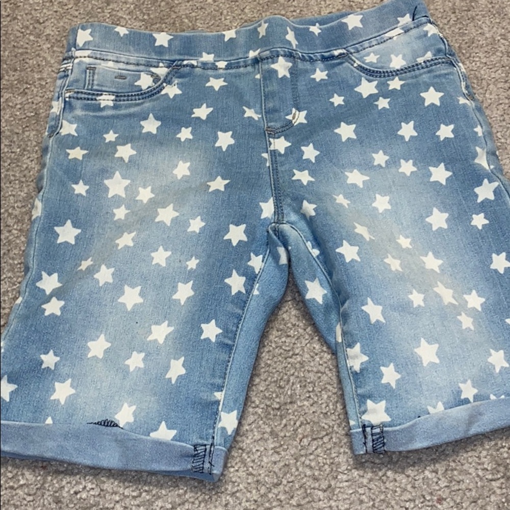 Jean shorts with stars